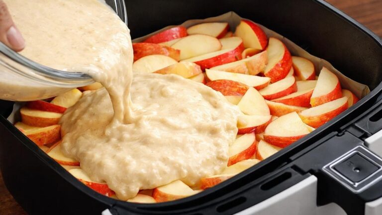 Ein genialer Trick, um in 5 Minuten den saftigsten Apfelkuchen aus dem Airfryer zu