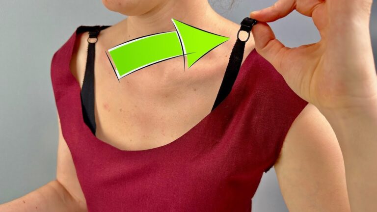 3 clevere Tricks, um Unterwäsche trotz weitem Ausschnitt zu verbergen!